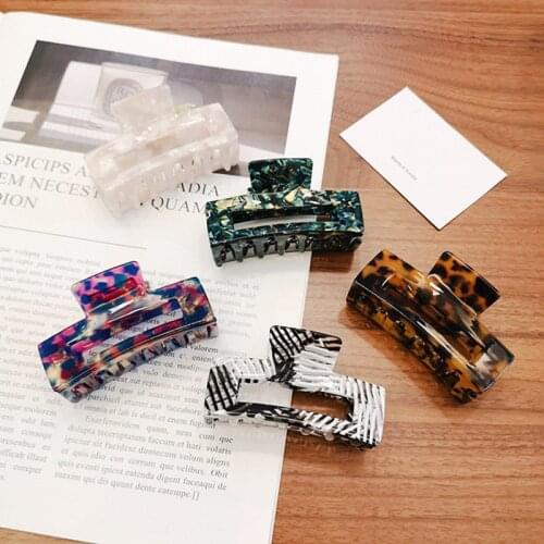 2020 New Korean Geometric Hair Claw Clip Girl Large Hot Hairpin Clamp Temperament Hair Crab Sexy Fashion Hair Accessories