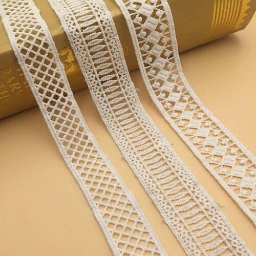 5yards/lot Off White Cotton Embroidered Plum Floral Lace Material Small Wide Trims Beautiful Flower