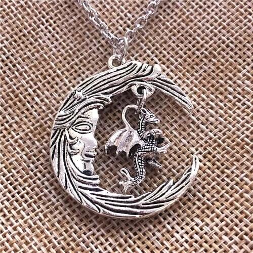 Gothic Crescent Moon Necklace Wizard Magic Pagan Dragon Pendants Antique Silver Color Chain Choker Necklace Fashion Jewelry