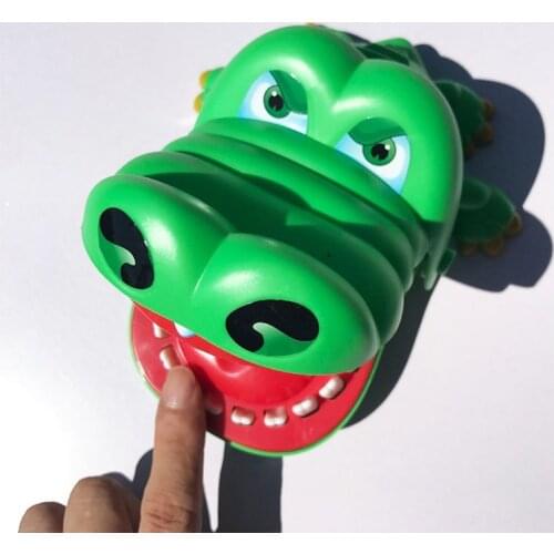Hot Sale New Creative Crocodile Mouth Dentist Bite Finger Game Funny Gags Toy For Kids Play Fun