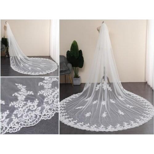 Scattered Flower Wedding Veil,LacenEdge Wedding Veil,Veil With Blusher,2Tier Lace Around Veil ,Wedding Veil With Comb, Handmade