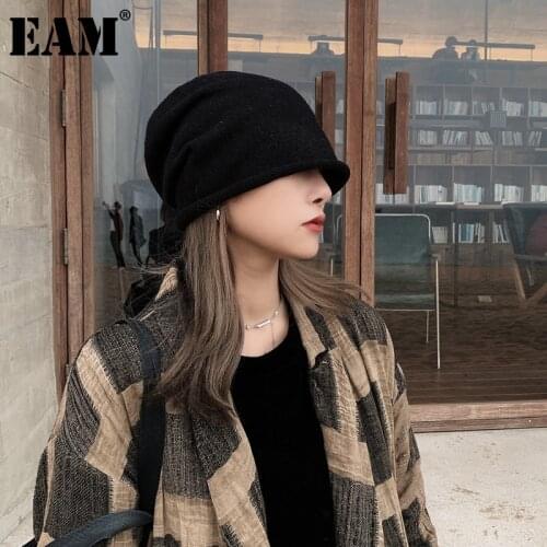 [EAM] Women Black Gray Knitting Fishermen Hat New Round Dome Temperament Fashion Tide All-match Autumn Winter 2021 1DD1555