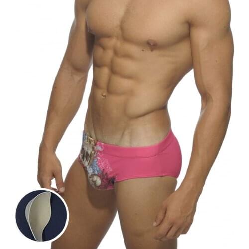 Triangle Breathable Mens Swimsuits Fashion Printing Briefs Men New Style Swimwear Men Sexy With Cups Swimming Trunks For Bathing