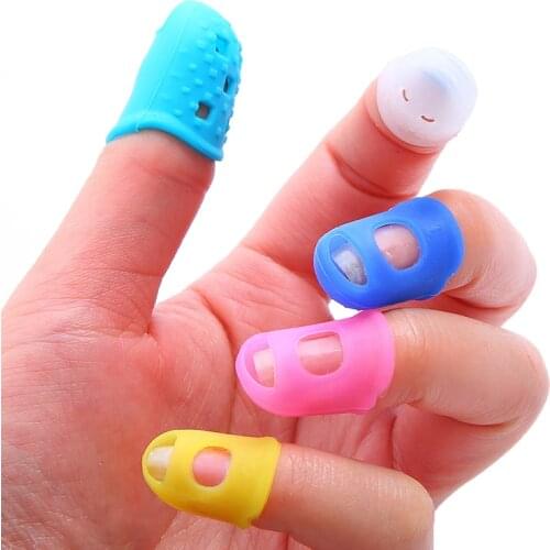 5pcs Random Color Multifunctional Silicone Thimbles Hollowed Out Breathable Protective Finger Sleeve DIY Crafts Sewing Accessory