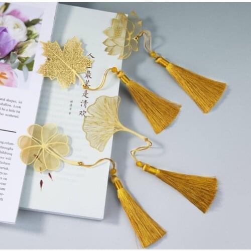 Retro Bookmark Chinese Style Golden Metal Hollow Lotus Tassel Bookmark Gift