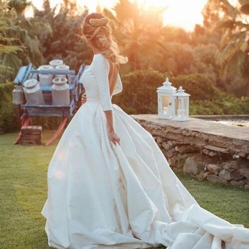 Booma Simple Satin Wedding Dress 3/4 Sleeve Open Back Ball Gown Bride Gown White ivory Princess Vestido De Novia with Long Train