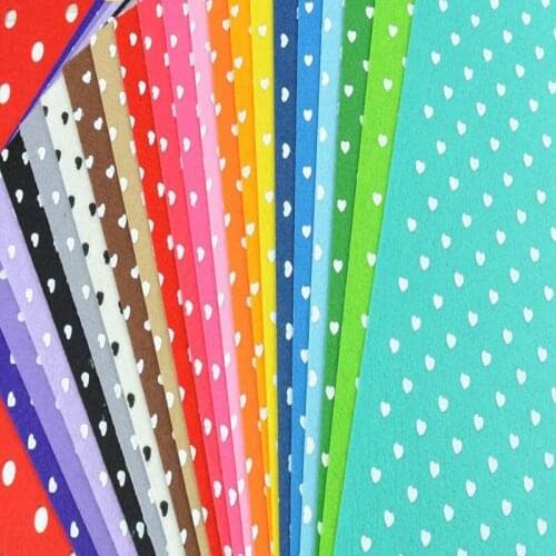 ZY DIY 20colors 14*14cm Heart polyester acrylic nonwoven fabric,needlework,diy,needle,sewing,handmade,non-woven felt, Fieltro fe