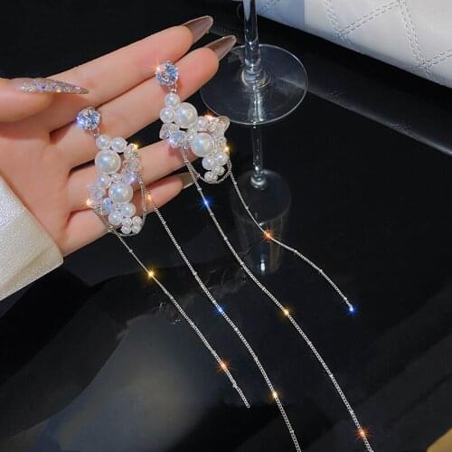 2021 New Arrival Zircon Pearls Long Tassel Dangle Earrings for Women Elegant Graceful Geometric Crystal Earrings Party Jewelry