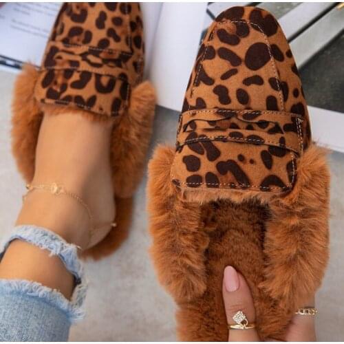 Faux Fur Home Women Slippers Winter Warm Plush Bedroom Non-Slip Ladies Flats Shoes Indoor Outdoor Slides Furry Retro Slippers