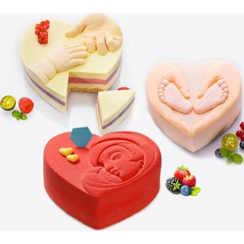 Parent-child love mousse birthday cake mold 3 heart-shaped foot molds French DIY heart-shaped dessert set Easy to demold