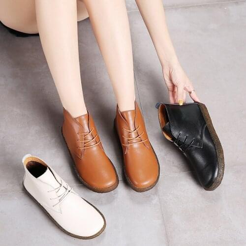 Tilocow Women Flat With Ankle Boots Lace-Up Rubber Womens Genuine Leather Shoes Woman Retro Platform Boots Female Short Plush