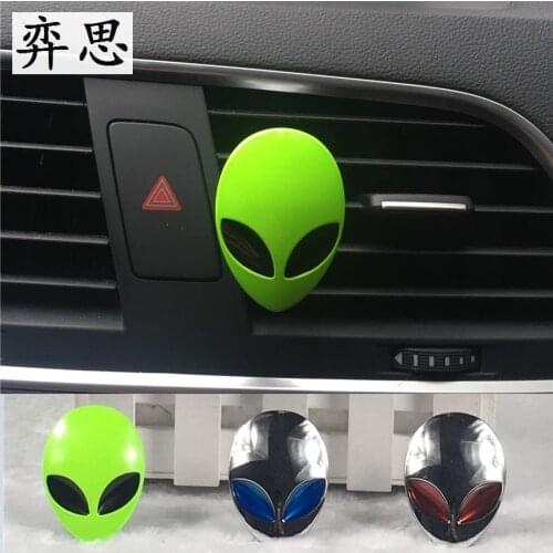 Metal alien styling car air conditioning decoration Perfume clip Ladies car air freshener Color metal Exquisite car perfume