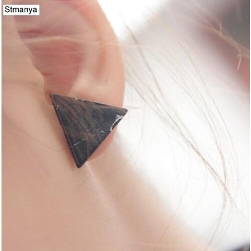 Stmanya Stud Earrings