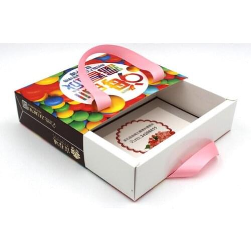 White Paper Customize Gift Boxes Set，Custom packaging magnetic cardboard paper gift box ---DH11214