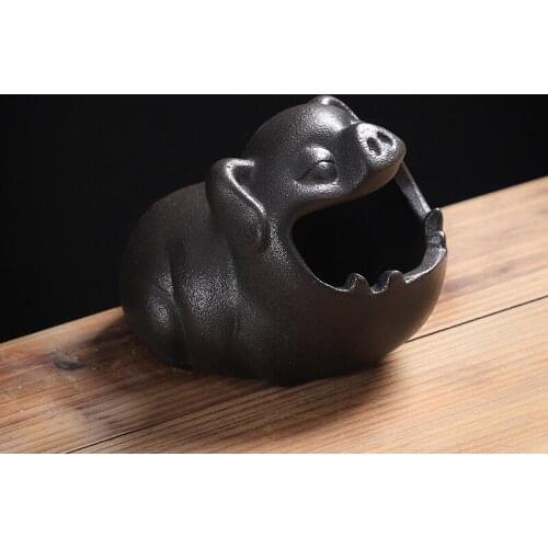 Household Cartoon Black Ceramic Piggy Ashtray Living Room Coffee Table Ashtray Ornaments for Boyfriend Gifts Home Decoration
