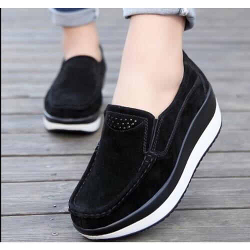 Autumn Spring Women Shoes Platform Flats Sneakers Women Suede Leather Women Casual Shoes Slip OnComfortable soft bottom shoes
