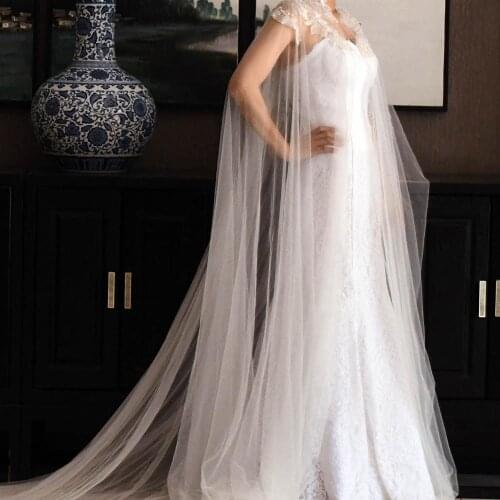 ZMG25 Beautiful Short Front Long Back Wedding Shawl Tulle Bride Wrap Cape Sequined Lace Flowers and Leaves for Marriage Robe