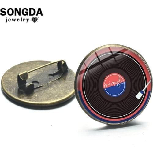 SONGDA 2019 New Creative Vinyl Record LP DJ Brooch Cool 3D Printed Photo Glass Dome Lapel Pins Backpack Cap Badges Musician Gift