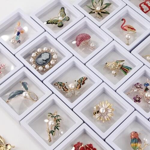 Brooch For Women Gifts Box Souvenir For Girl Friend Lapel Pin Crystal Rhinestone Insect Series Flower Butterfly Brooch Jewelry