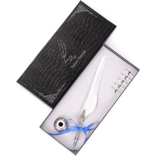 1 Set Of Retro Feather Pen English Calligraphy Writing Ink Set Stationery Gift Box 5 Nib Creative Personality Pen Holiday Gift
