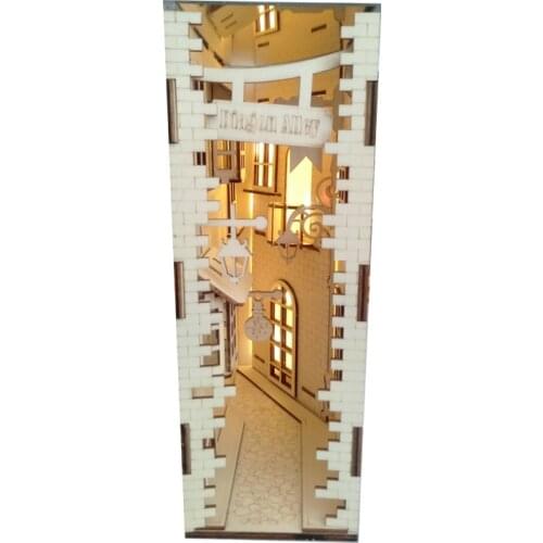 Dropshipping DIY Diagon Alley Wooden Book Nook Art Handmade Book Nooks Decoration Castle Building Bookshelf Birthday Gift