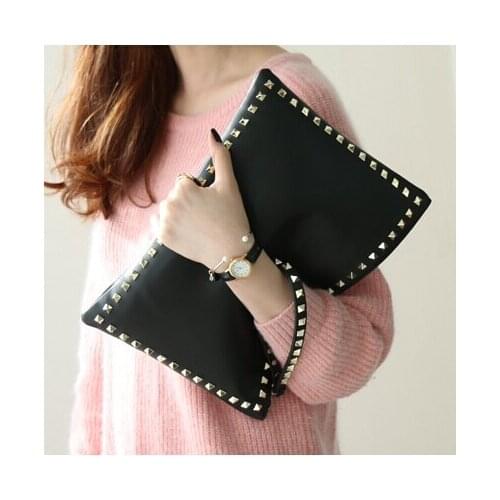 Chang sweet Women's Black Clutches