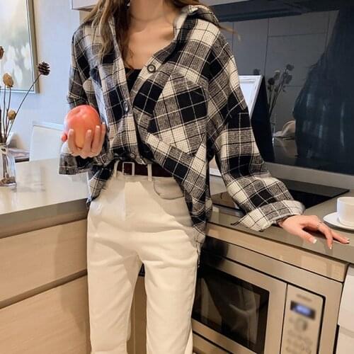 Women Autumn Loose Plaid Shirts Retro Oversize Casual Turn Down Collar Cotton Long Sleeve Button Shirts Top Feminina