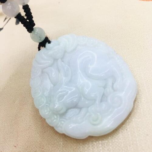 Pure natural Emerald jade handmade hand-shaped heart-shaped rabbit pendant with three-color jade bead necklace male sweater chai