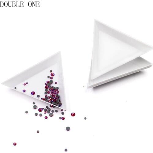 DOUBLE ONE 100PCS Bead Sorting Trays Triangle White Plastic 3x3x3 Inch Jewelry Tray Tool Organize Bracelet Making Workbenches