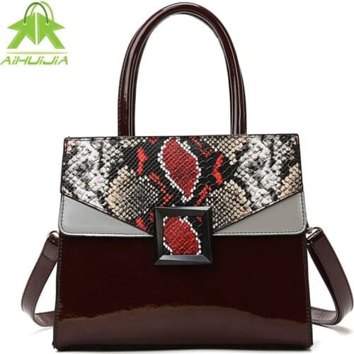 Fashion Color Matching Shoulder Bags for Women Luxurious Designer Messenger Bag 2021 New Patent Leather Travel Female Handbag