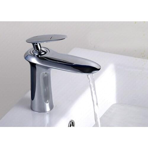 Cold And Hot Water Mixer Tap UFO Fashion Design Solid Brass Chrome Bathroom Basin Faucet BF088