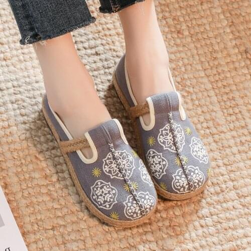 Different Stitching Crafts Women Single Shoes Breathable Casual Comfortable Low-top Linen Shoes 2021 New Embroidered Cloth Shoes