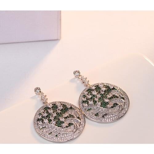 European and American luxury womens fashion earrings green zircon dichroic earrings new all-match earrings with jewelry gifts