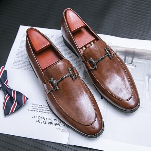 Luxury Large Size Men Loafers Casual Light Men Boat Shoes Designer Moccasin Homme Dress Shoes Men Brand Men Leather Shoes