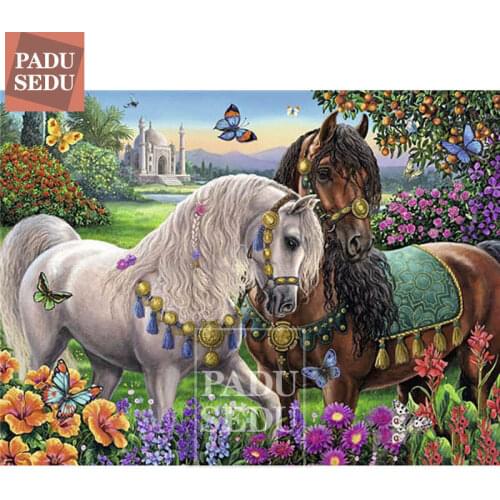 DIY 5D Diamond Mosaic Painting Horse Love Picture Crystal Diamond Beads Embroidery Kits Animals Cross Stitch Art Decoration Home