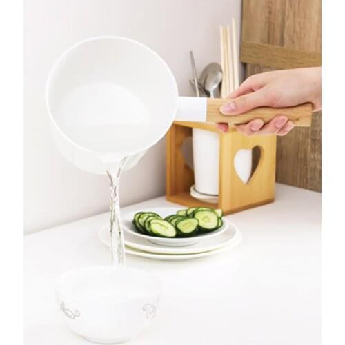 1PCS Kitchen Wooden Long Handle Water Ladle Simple Wooden Long Handle Plastic Water Ladle for Home Bathroom White Water Scoop