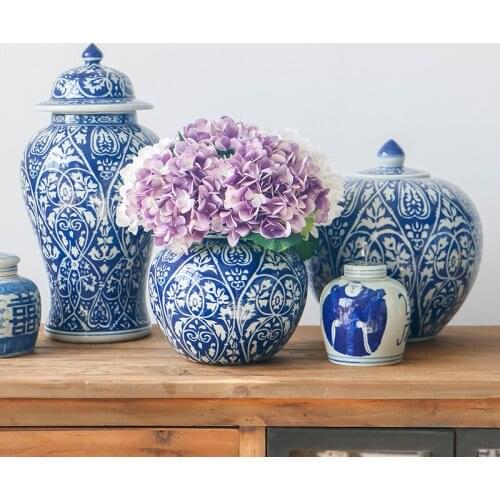 Blue And White Porcelain Ginger jar Apple shape storage pot New Chinese Classical Flower Vase Living Room ceramic temple jar