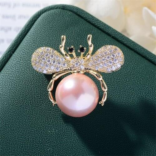 OKILY Delicate Mini Bee Brooch for Women Pink Pearl Pin and Brooches CZ Zircon Insect Lapel Pin Clothes Accessories Jewelry