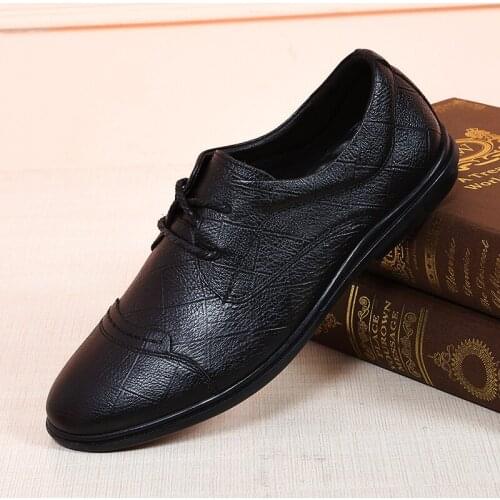 New Oxford Man Casual Shoes Classic Luxury Shoes Designers Genuine Leather Leisure Walk Formal Shoes Lattice Elegant Dress Shoes