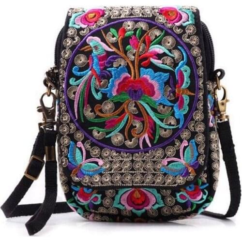 2019 Vintage Chinese National Style Women Bag Ethnic Shoulder Bag Embroidery Boho Hippie Tassel Tote Messenger
