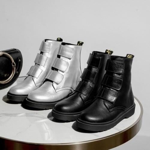 Womens Punk Ankle Boots Autumn Chelsea Smooth Leather Silver Booties Ladies Waterproof Platform Boots Female Short Shoes 2021
