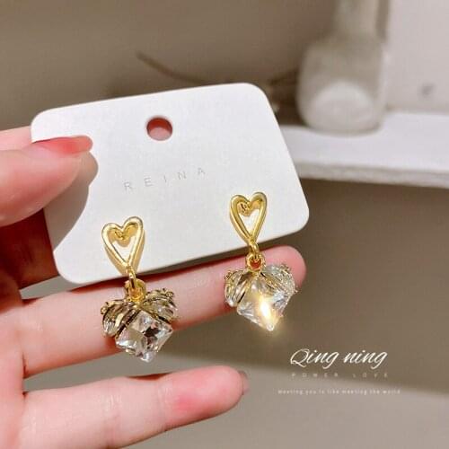 New Fashion Heart-shaped Dangle Earrings for Women Zircon Drop Earrings Female Trendy Jewelry Delicate Earring Crystal Accessory