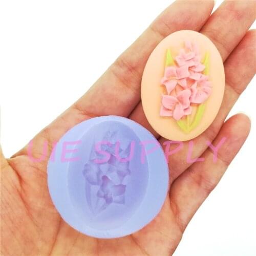 CYL228U Flower Cameo Silicone Mold Fondant Cake Decoration Candy Chocolate Resin Clay Art Soap Necklace Making 40.1mm x 30.1mm