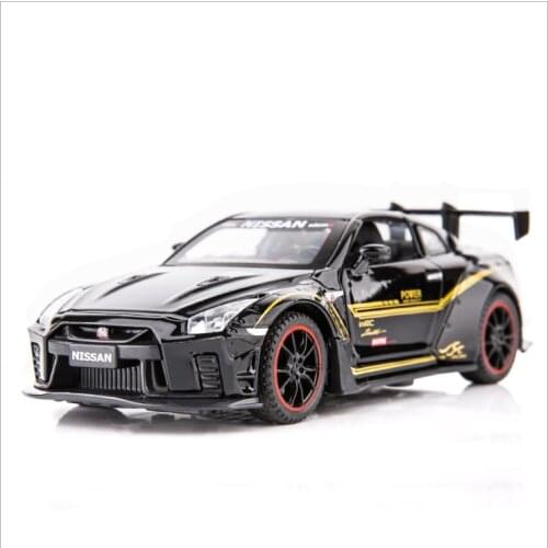 1：32 Simulation GTR alloy car model childrens acousto-optic return toy car birthday gift Racing car