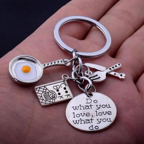 Chef Omelette Keyring Gift Cook Book Knife Fork Family Dad Mom Food Lover Wife Keychain Charm Friends Xmas Christmas Gifts New