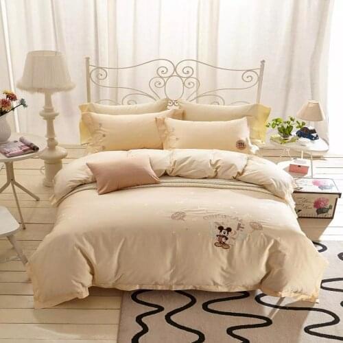 Luxury Jacquard Comforter Cover Set Mickey Minnie Mouse Princess Bedding Sets Embroidery Queen King Size Bed Sheet Girls Wedding