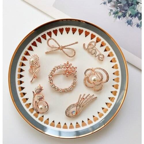 Faroonee Brooches Letter On Clothes