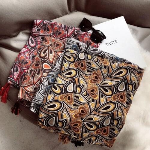 2020 Autumn Women Long Love Print Tassel Scarf Shawls Soft Cotton Heart Floral Wrap Scarves Hijab 4 Color Free Shipping