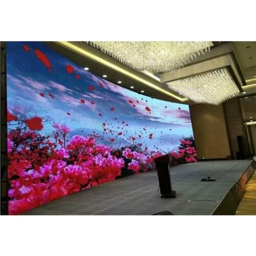 104x208Pixel Indoor RGB HD P4.8 Curved Led Module Outdoor Video Wall High Quality P2.6P2.9P3.9 LED Panel Full Color Display