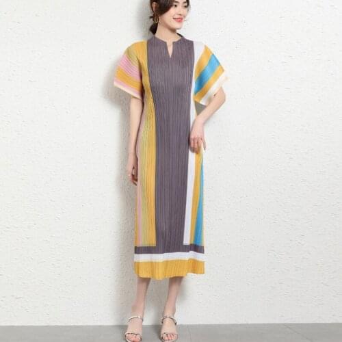 Issey miyake pleated print v-neck long skirt 2021 summer new loose thin plus size ruched dress ethnic style dress for woman